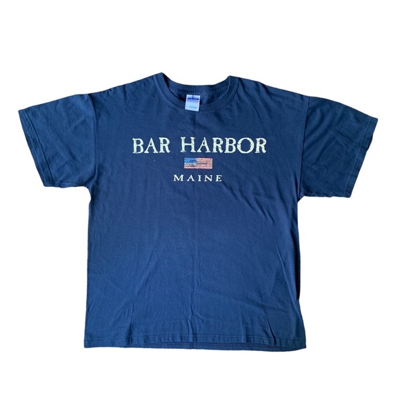 Gildan Tops - Gildan Main Spell Out T-shirt size L